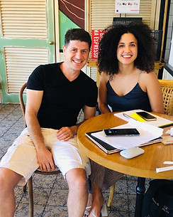 רעות תות עם לקוח