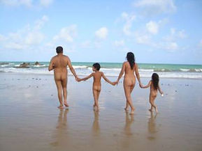 Мы любим море - из него жизнь вышла.