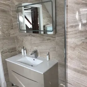 modern sink fitted 