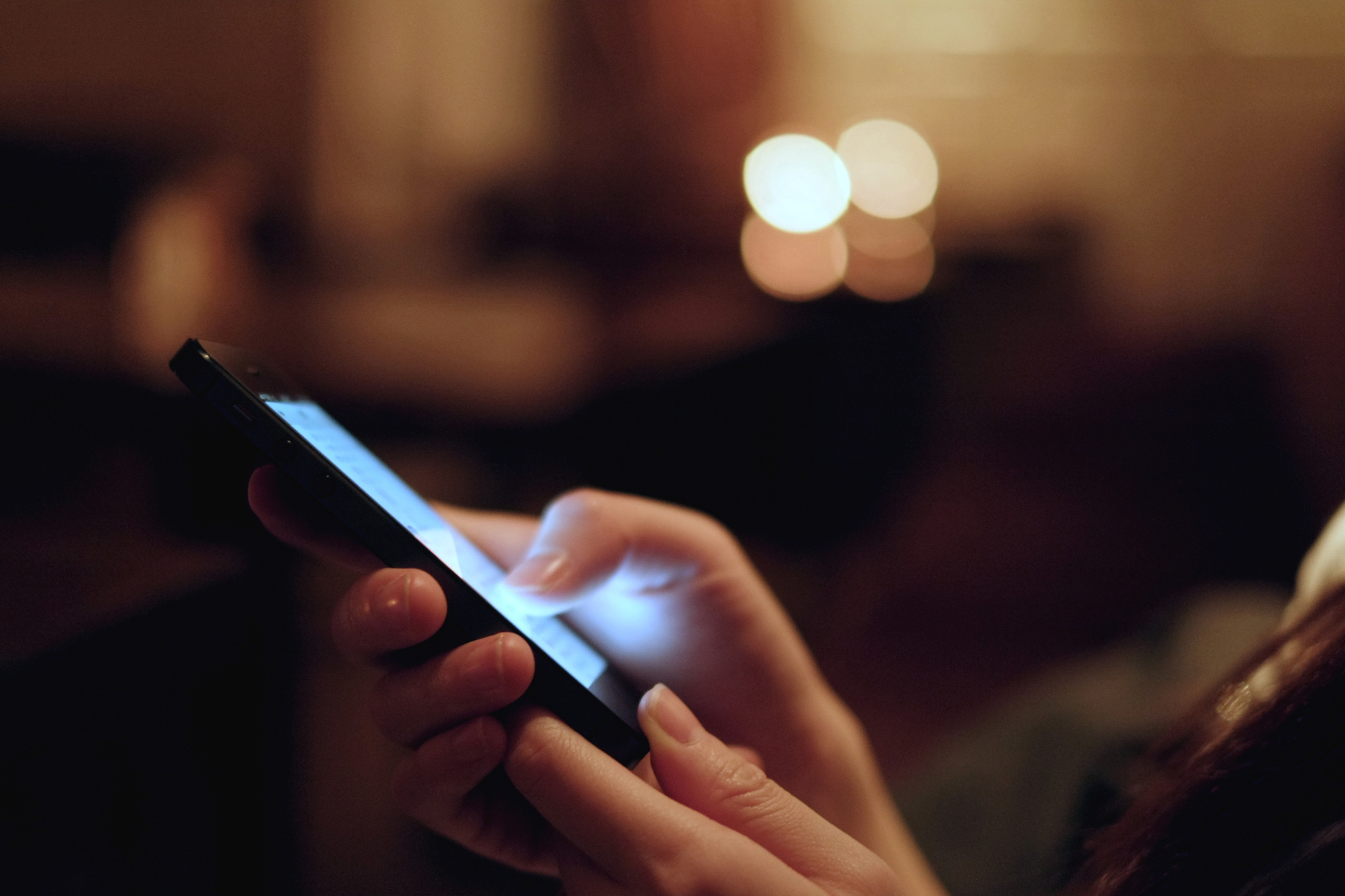 Intermediary and user of Pay-per-Click Ads Batches