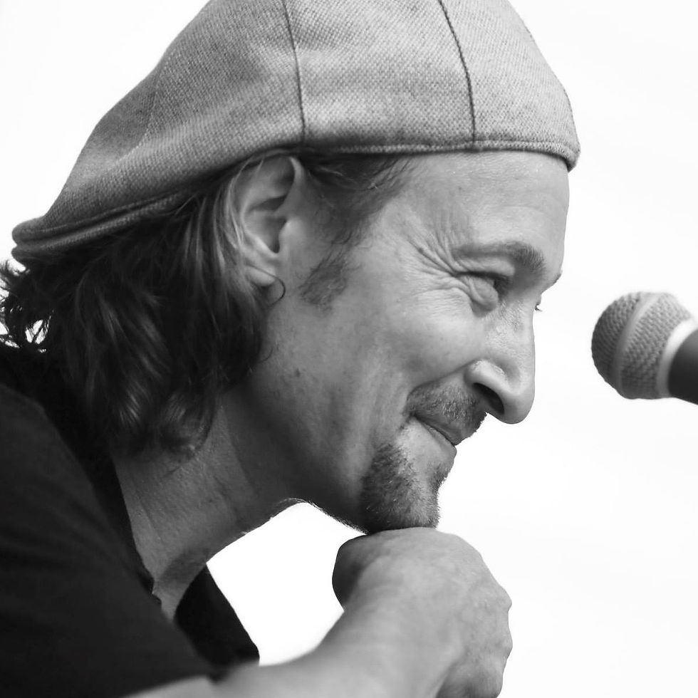 Sunday Tastings and Tunes Featuring Trent Shaw!