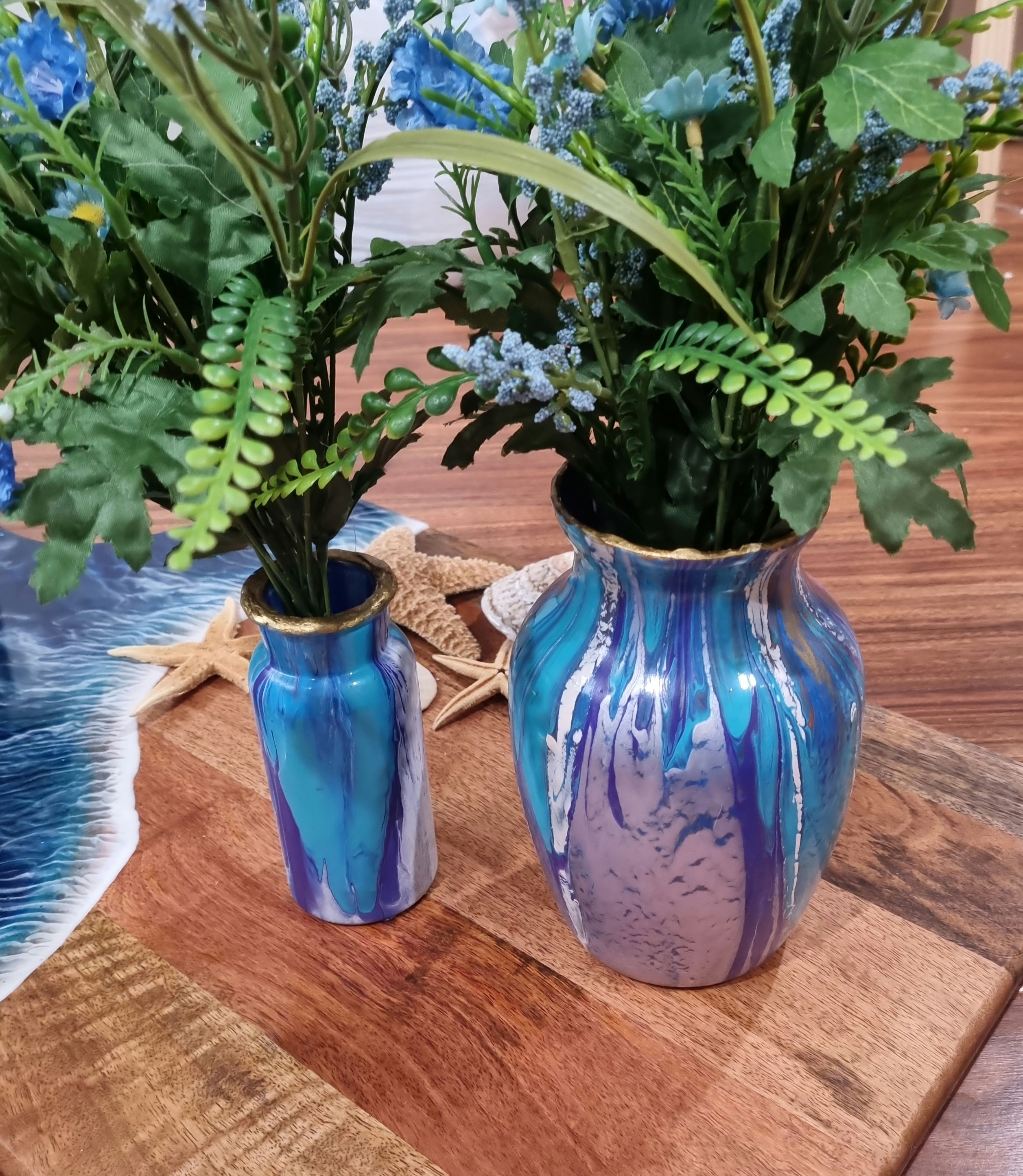 Set of 2 painted glass vases