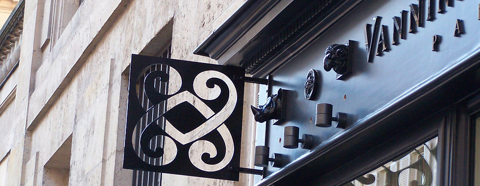 Enseigne de la boutique Vannina-Vesperini,Paris