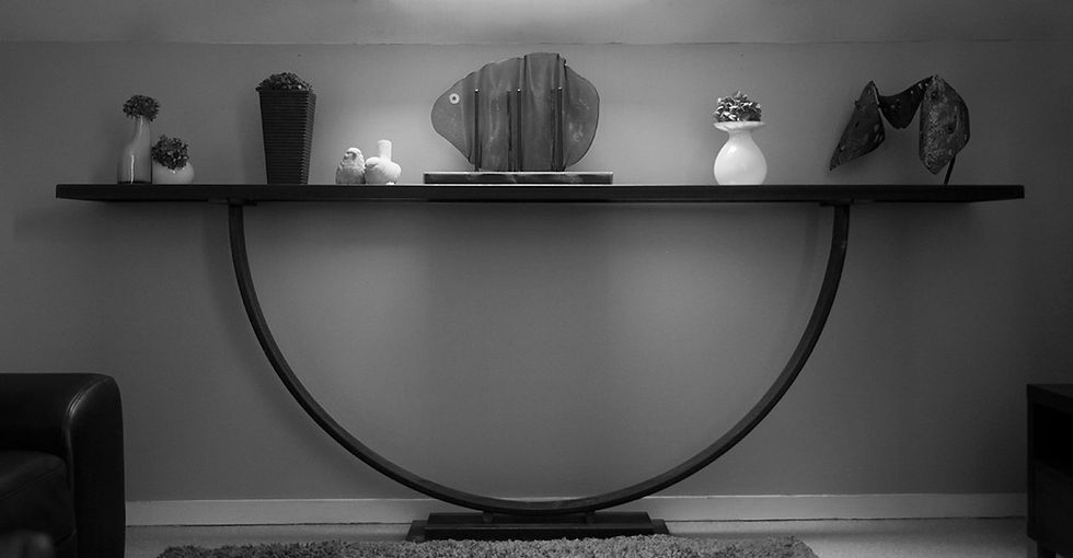 console zen, réalisée avec un verre craquelé et un pied en acier brut..JPG