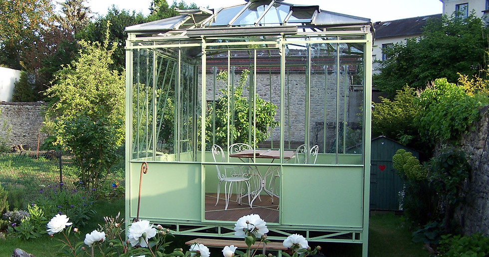 Jardin d'hiver, couverture zinc, ouvrants coulissants et à la française