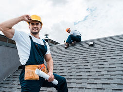 Is your roof leaking in South Holland? Causes, solutions and when to call Global Bouw