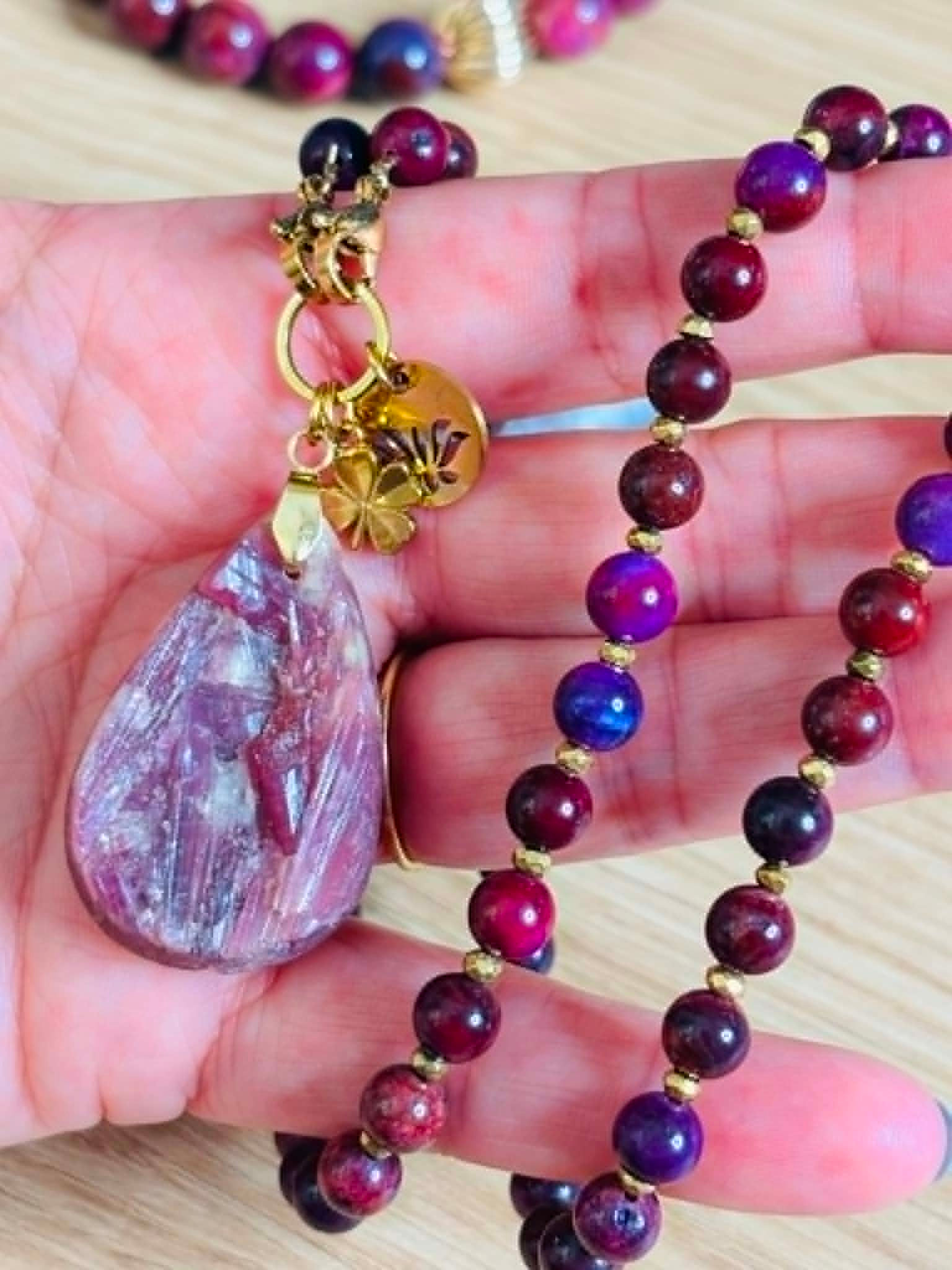 Collier CREPUSCULE en Sugilite