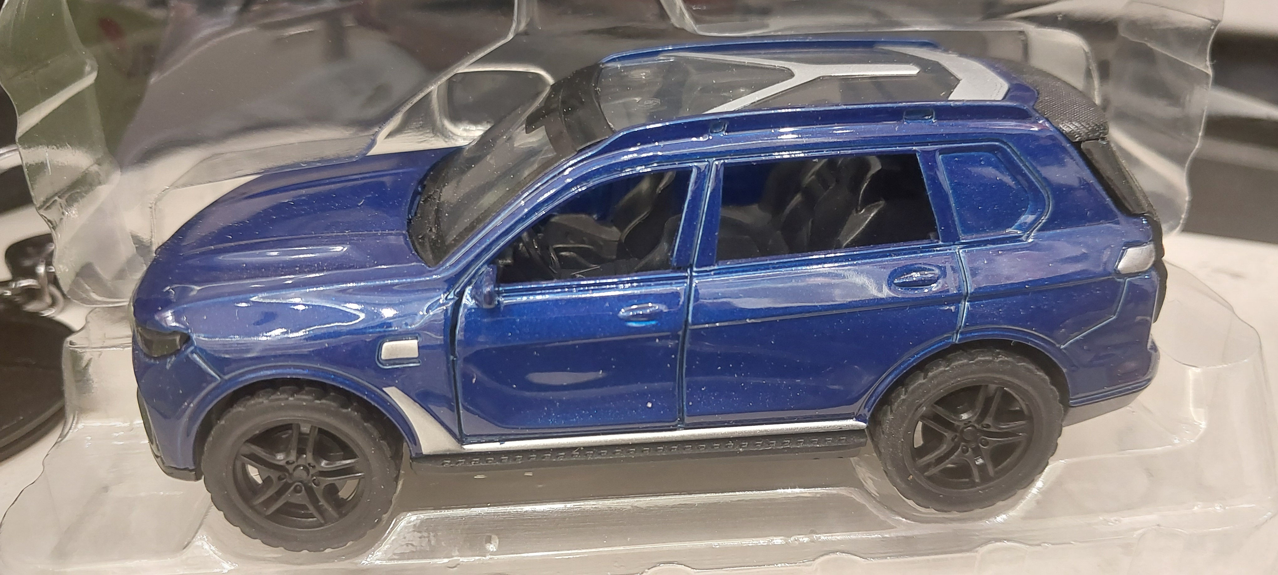 AMZ Toys 3 Door Open Royce Car Die Cast