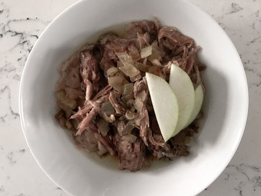 Slow Cooker Pulled Pork with Apples