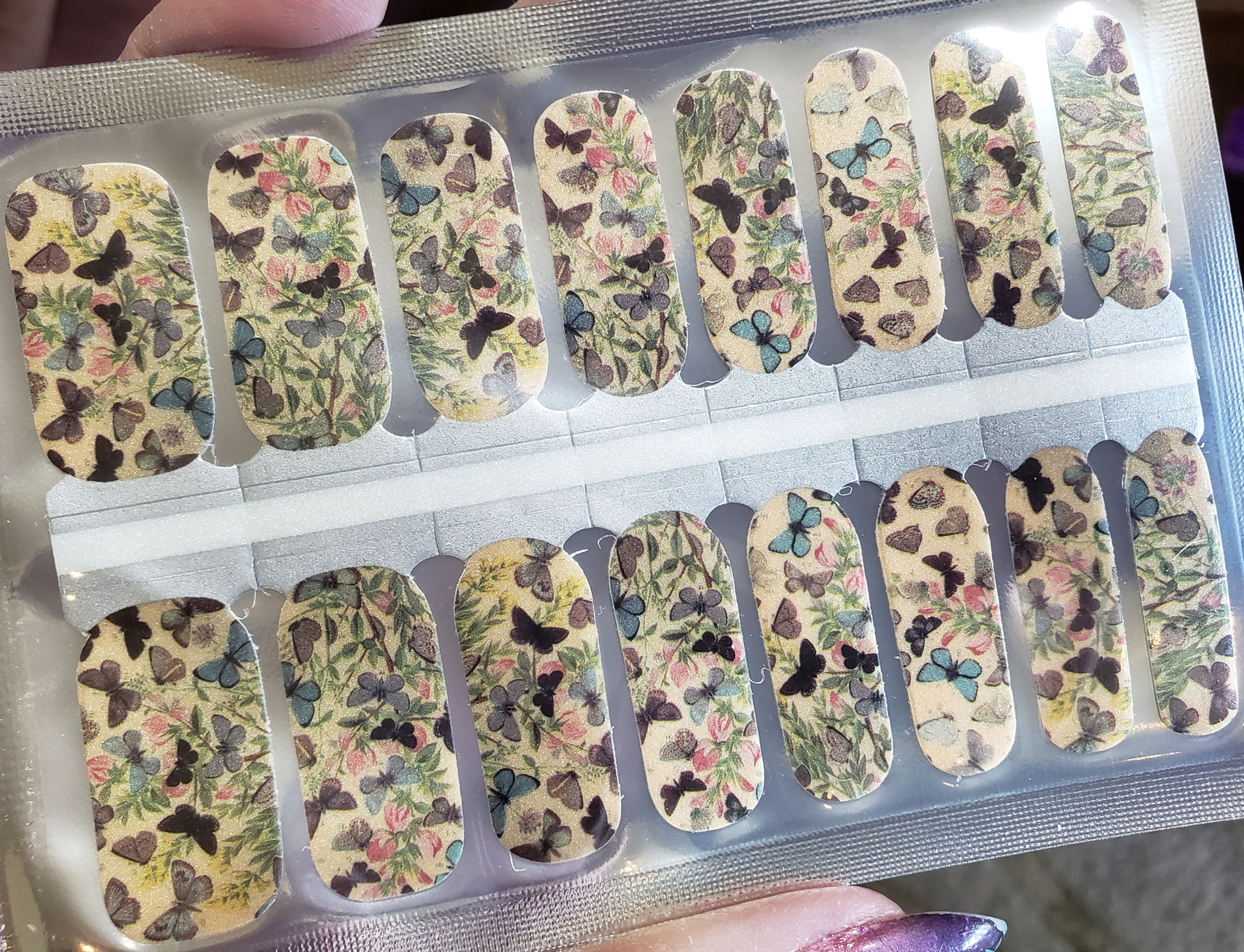 Satin Butterflies on Beige - ZB Series