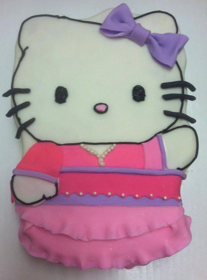 Hello Kitty Cake