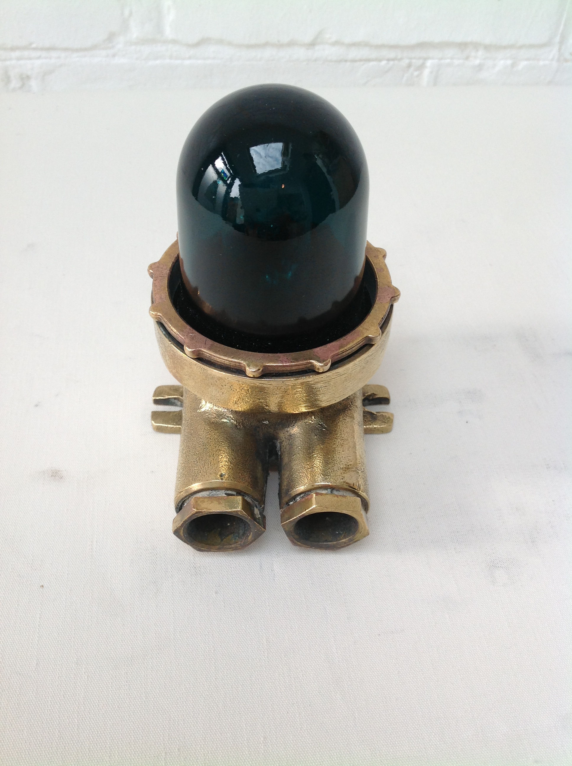 Micro brass wall light - green glass