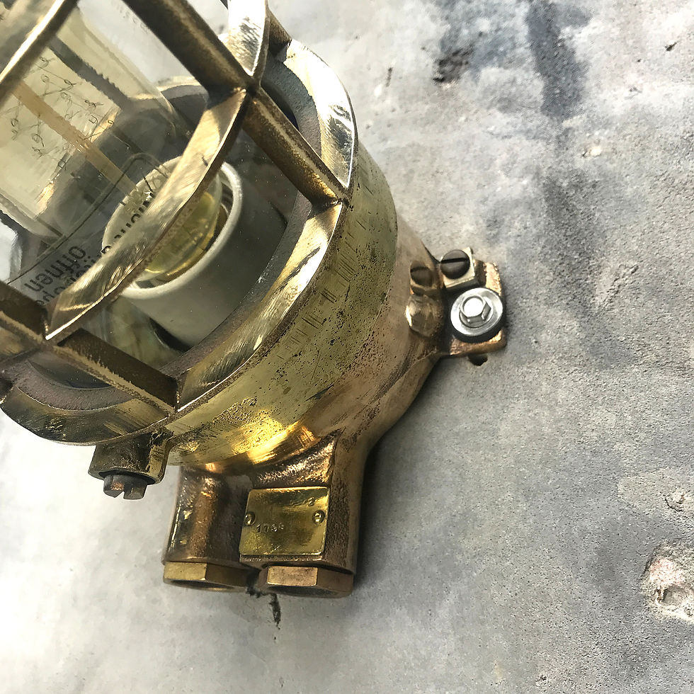 Thumbnail: Wiska Cast Bronze & Brass Wall Light