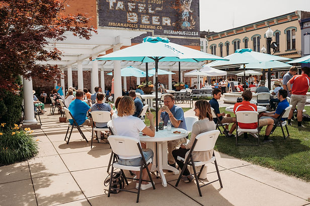 CrawfordsvilleMainStreet_2022 Lunch on the Plaza - Copy.jpg