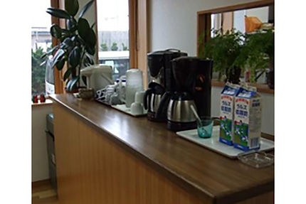 朝食時、コーヒーなどのドリンクを無料提供中。