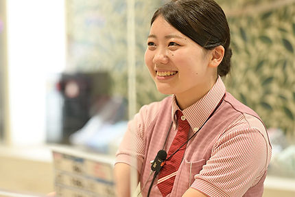明るく元気なスタッフが、いつも笑顔で対応します。