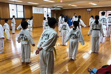 礼節を重んじる指導