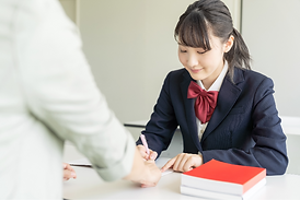 志望校合格を目指して個別にとことん応援します