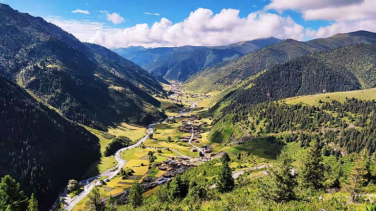 Zongsar valley
