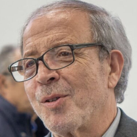 Muitos Parabéns Sr. Moura. Saúde e muitos anos de vida!