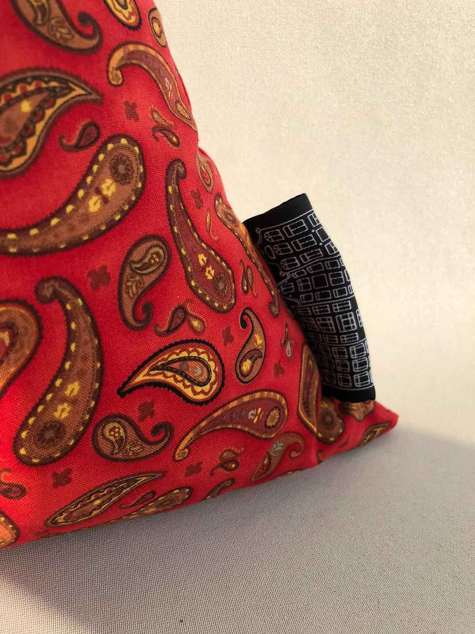 Küçük resim: Paisley Desenli Yılbaşı Çam Ağacı Yastık