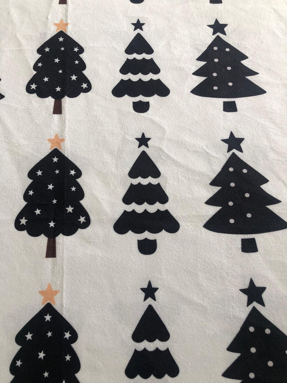 Siyah çam ağacı desenli minimal masa örtüsü modern sofra dekorasyonu