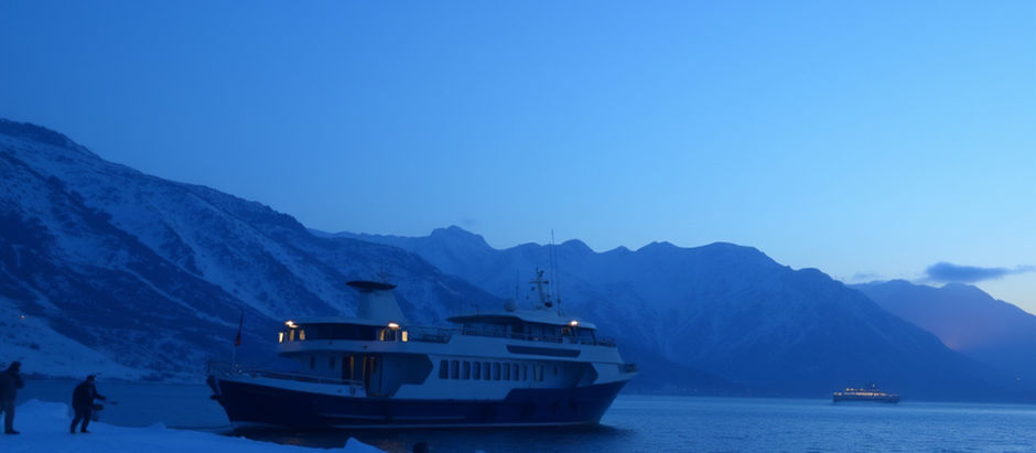 Aşk İki Kişilik Yalnızlıktır