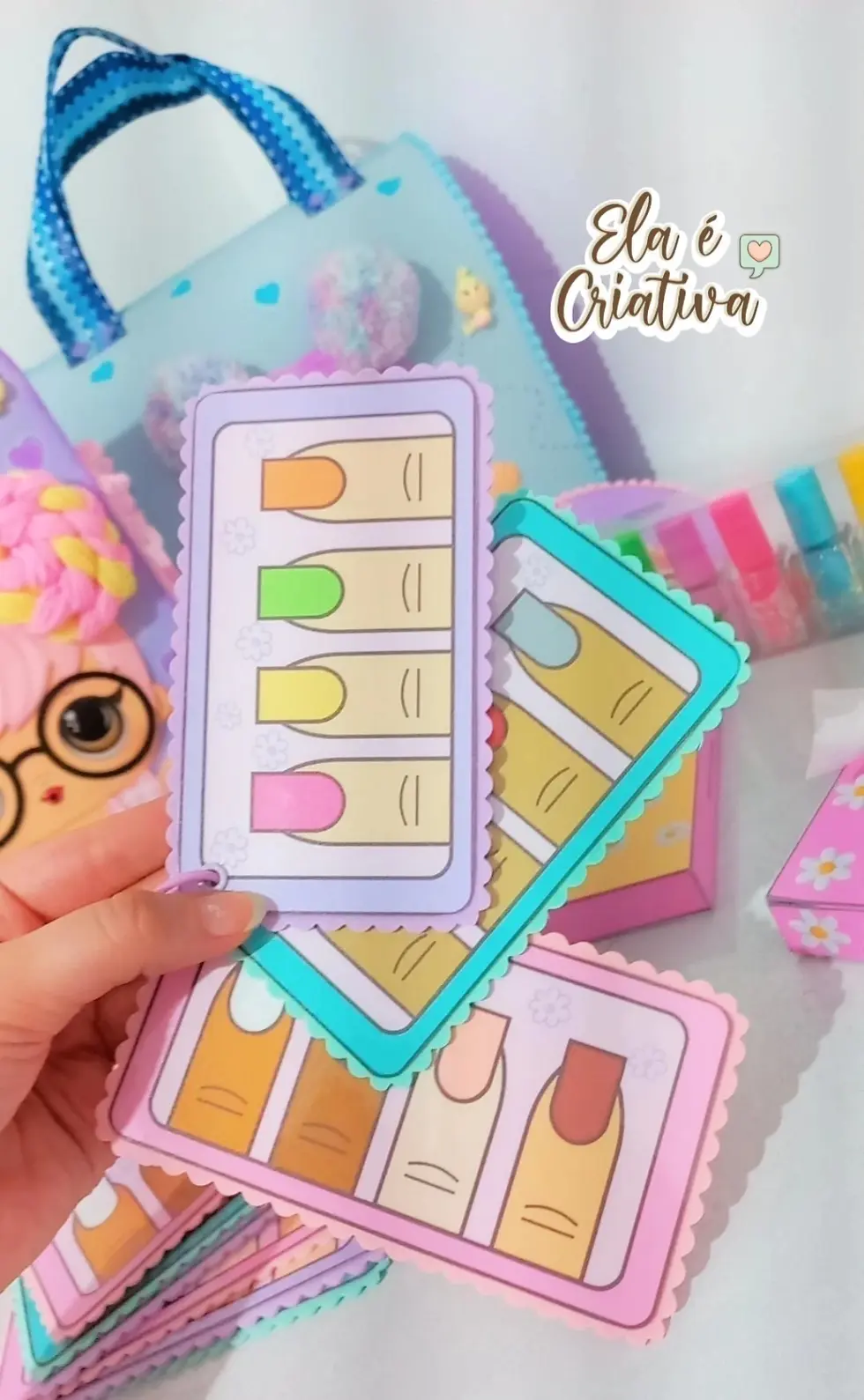 Miniatura: Bolsas Lol projeto brincando de manicure- Apostila de moldes e arquivos em pdf