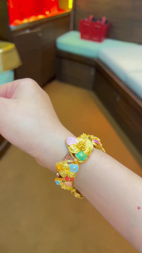 縮圖：สร้อยข้อมือ ลายหัวใจฉลุดอกไม้  ทอง 99.99 ยาว 6.6 นิ้ว