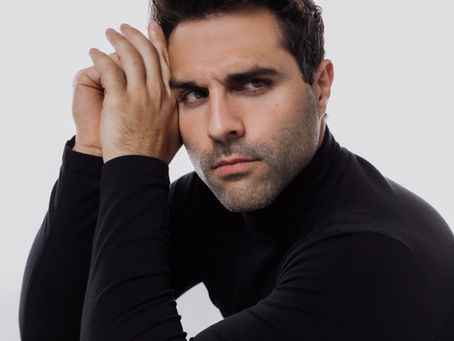 Entrevista con el cantante y actor Arian Abadi.