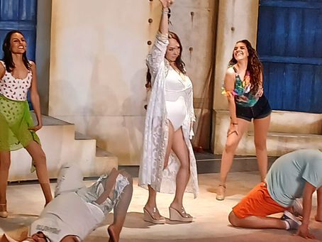 El Centro de Arte Teatral presenta su SHOWCASE Taller Teatro Musical para Adultos. Con gran actuación de HIROKO KUMAZAWA.