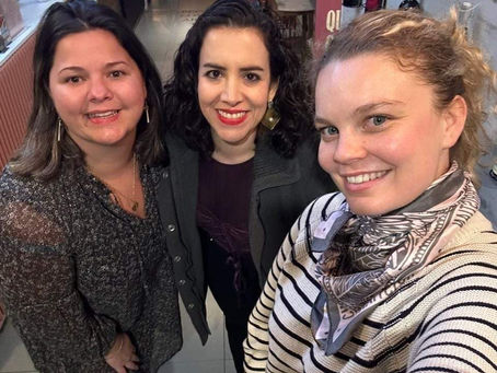 Tequila Cofradía impartió una cata degustación de tequilas premium y quesos franceses de la mano de “Les 3 Copines”.