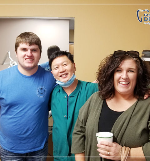 Farmington Dental Care in Beaverton, OR 97005 Implants, Family, Cosmetic Dentist - Dental Checkup, Cleaning & Examinations, Crowns, Bridges, Implants, Restorations, Veneers & Laminates, Bonding, Fillings, Dentures, Partial Dentures, Teeth Whitening, Tooth Extractions, Kid Friendly Dentist, Periodontics, Root Canal Therapy, Sedation, Inlays & Onlays, Dental Sealants, Oral Cancer Screening