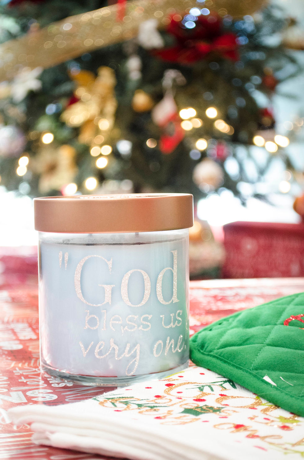 Thumbnail: Christmas Quotes SVG Bundle