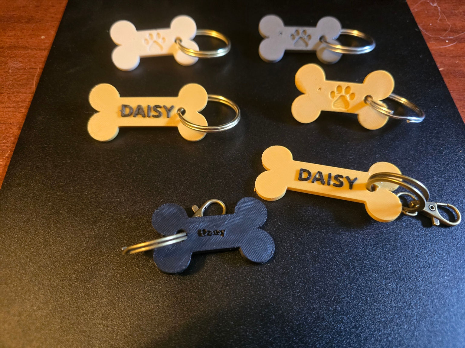🦴 Custom Dog Bone Keychain – Personalized & Pet-Ready!