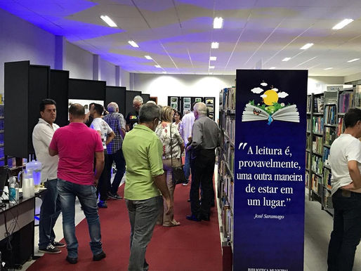 Prefeitura inaugura nova biblioteca.