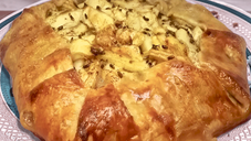 APPLE GALETTE WITH A HONEY-LAVENDER GLAZE