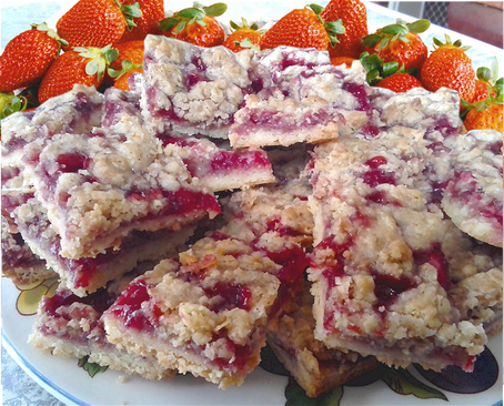 Strawberry Crumb Bars