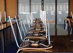 Reinigung von Bildungseinrichtungen