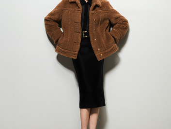 MAX MARA Pays Tribute to Marilyn Monroe with Pre-Fall 2023 Collection