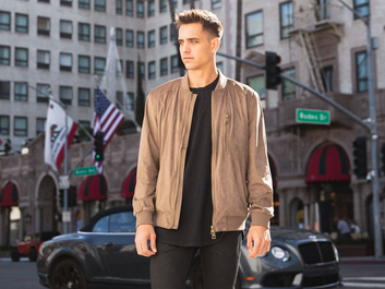 Entrepreneur Taylor Langius confirms 2023 influencer marketing partnership with Guess