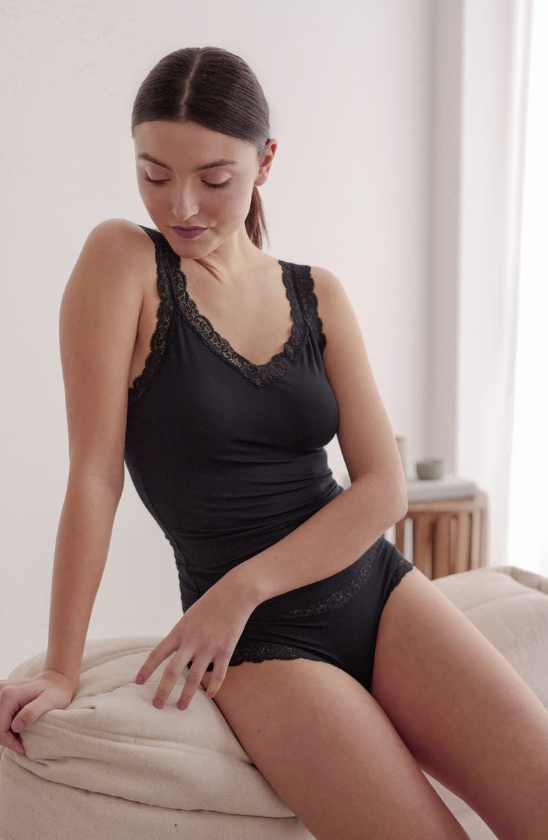 Thumbnail: Iconic Cami with Shelf Bra
