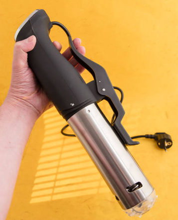 Kitchen Gadgets: What on earth is Sous Vide?