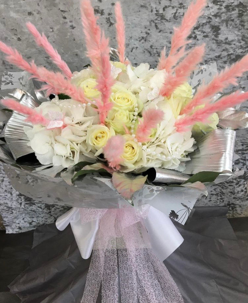 Thumbnail: PRETTY PERFECT BOUQUET