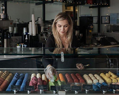 Olivia Macaron.jpg
