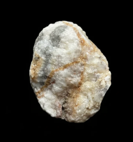 Cuarzo Blanco con Vetas Doradas y Manchas Grises – Pieza Mineral