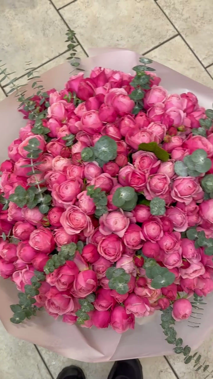 Прев'ю: Bukiet róży piwoniowej Silva Pink