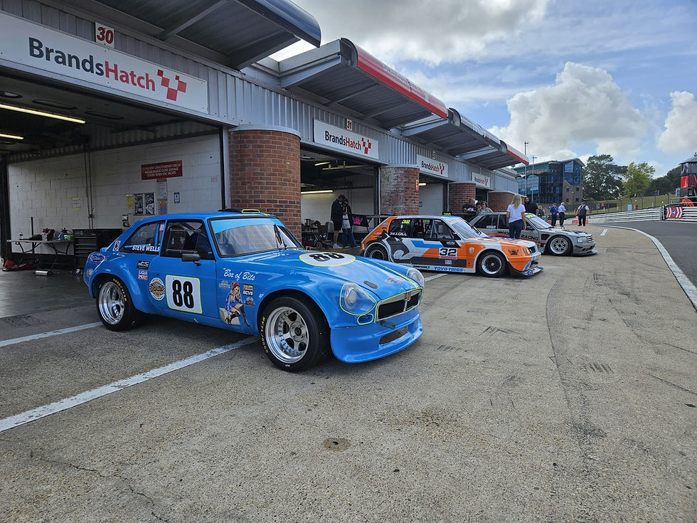 MGB V8 in pit lane at Brands Hatch