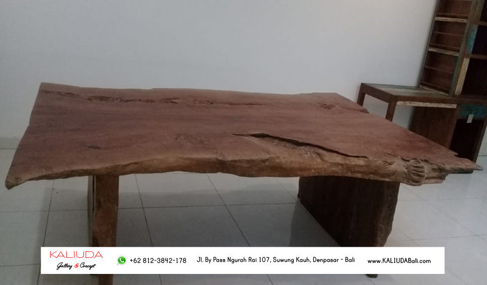 Dining Table Longan wood - Kayu Lengkeng _ Kaliuda Gallery Bali