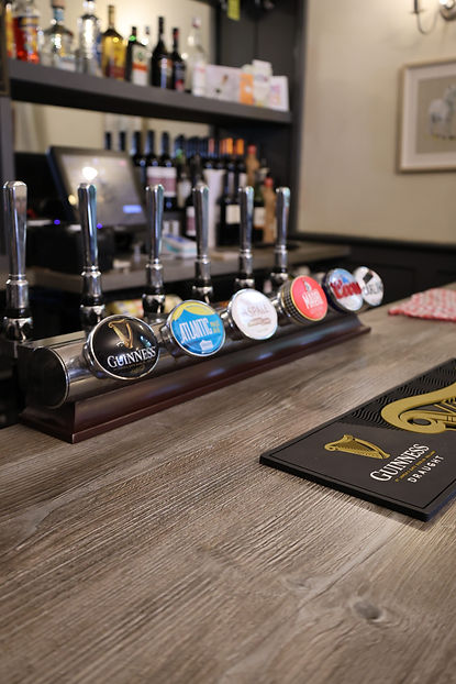 The Golden Pheasant - Bar area
